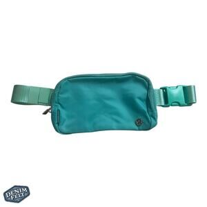 Lululemon Athletica Everywhere Belt/Sling/Crossbody Bag 1L | NEW!!